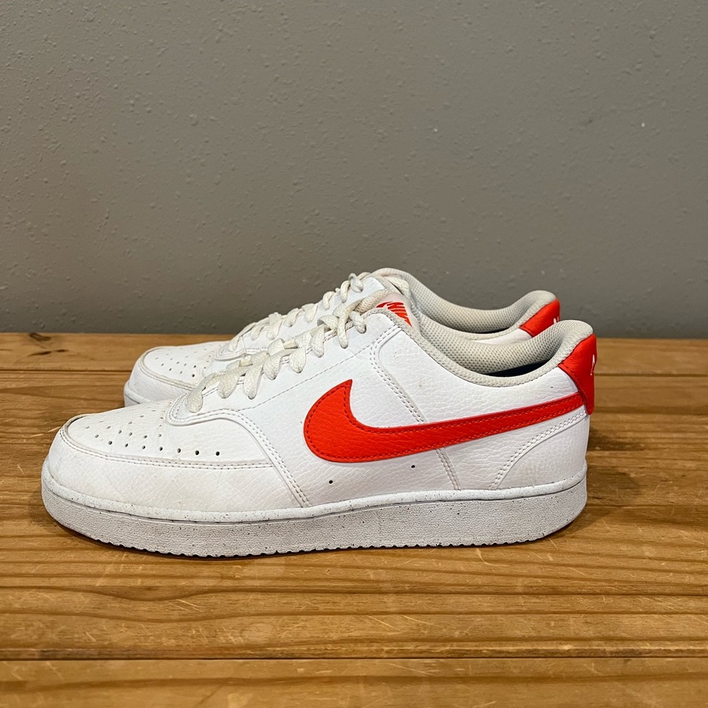 🚨CLEARANCE🚨Men’s Nike Court Vision Low Shoes Orange and White Size 8.5